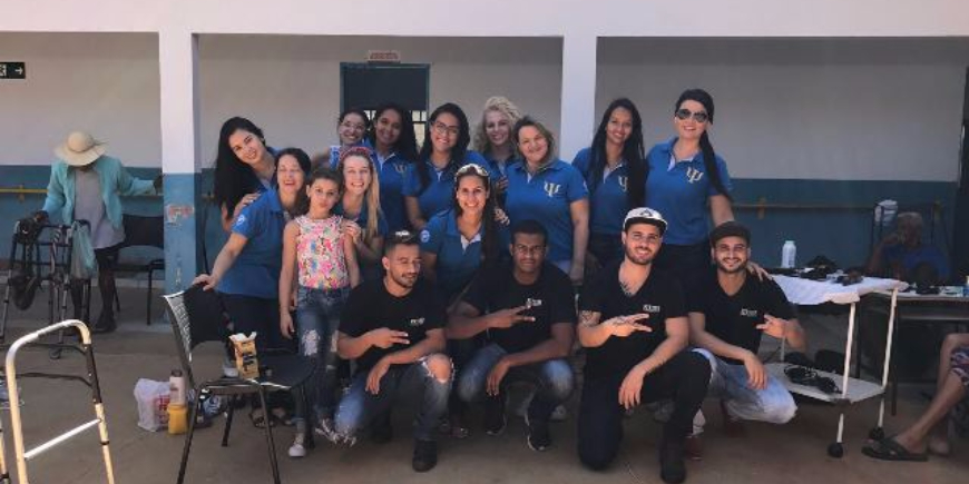 CURSO DE PSICOLOGIA DESENVOLVE AÇÕES INTERVENCIONISTAS PARA IDOSOS 