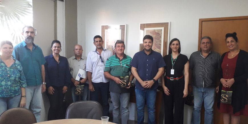 DIRETORES DAS ESCOLAS ESTADUAIS DA REGIÃO PARTICIPAM DO CAFÉ COM DIRETORES DA FAMA