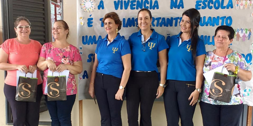 ESCOLA DE ITURAMA RECEBE PALESTRA SOBRE "AUTOESTIMA" DO CURSO DE PSICOLOGIA DA FAMA