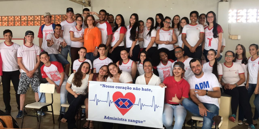 PROJETO “I LOVE TEATRO” É APRESENTADO NAS ESCOLAS DE ITURAMA